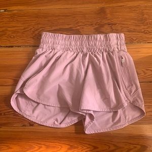 Lululemon Tracker Low-Rise Lined Short 4”